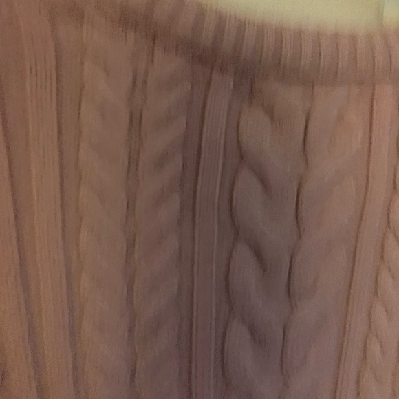 New Philosophy Blush Color Cable Sweater SZ Small Will fit Medium - Picture 9 of 11